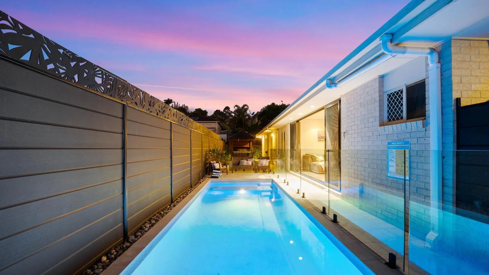 Charming Group Getaway - 9 Mins To Burleigh Beach Gold Coast 0*,  Australia