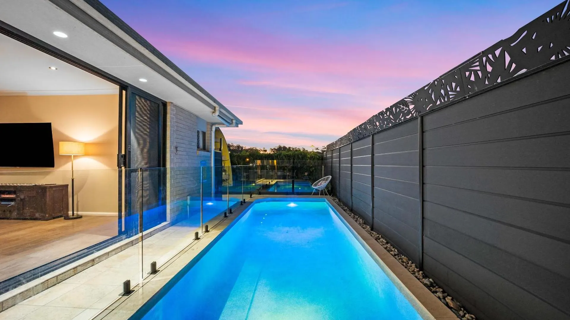 Holiday home Charming Group Getaway - 9 Mins To Burleigh Beach Gold Coast