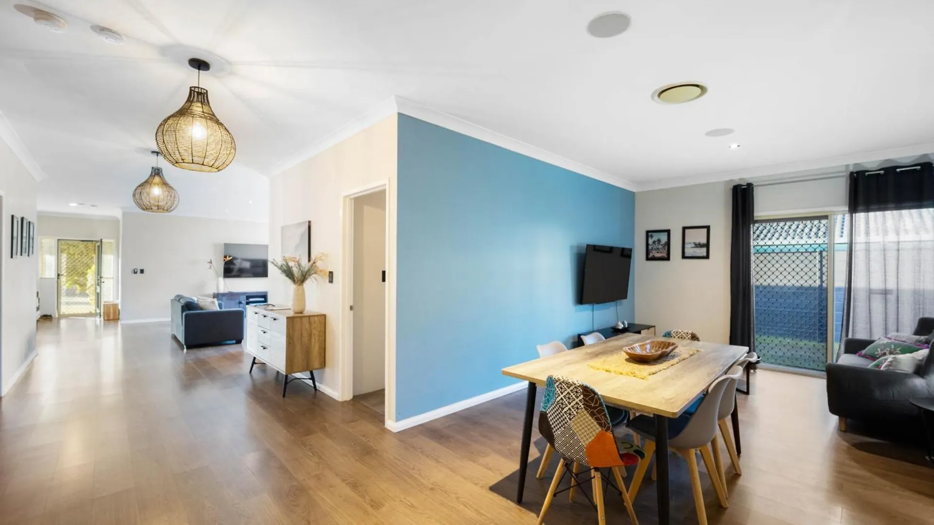 Charming Group Getaway - 9 Mins To Burleigh Beach Gold Coast